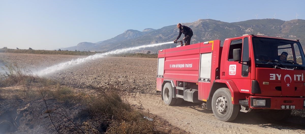 Azmaklar kurudu, sazlıklar yandı
