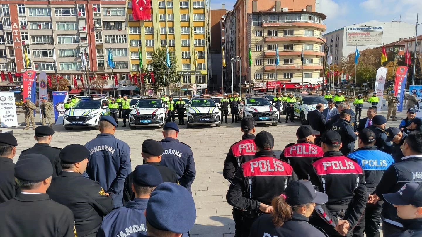 Kütahya’da polis ve jandarmaya araç takviyesi
