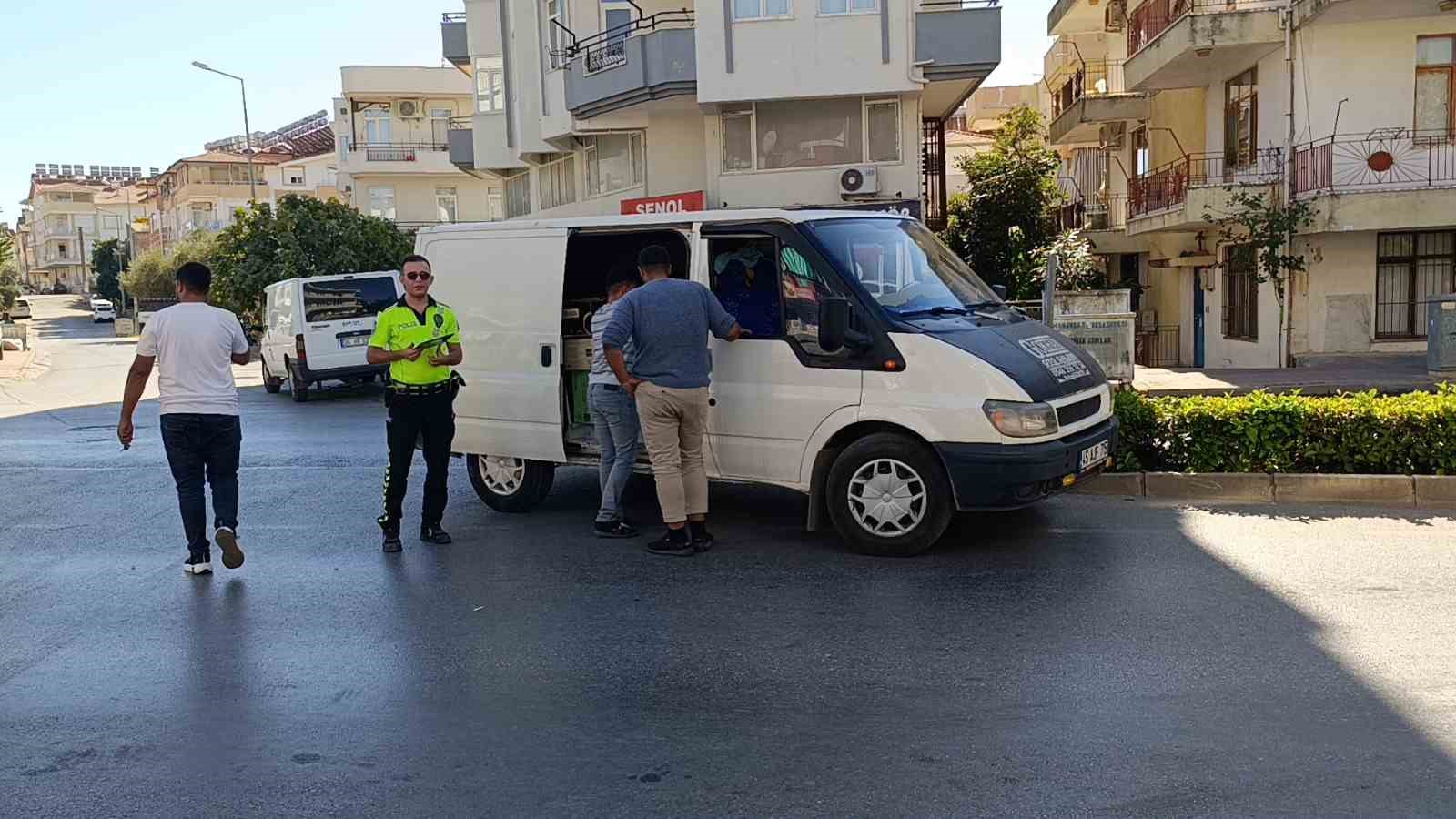 Yaralanan motosiklet sürücüsü hastaneye gitmeyi kabul etmedi
