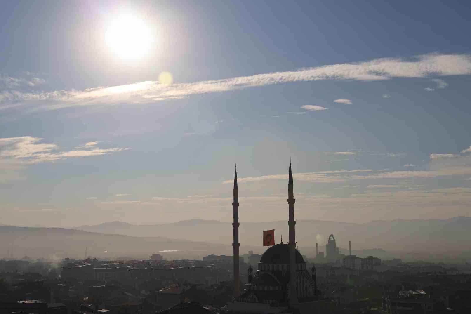 Elazığ’da sisli sabah
