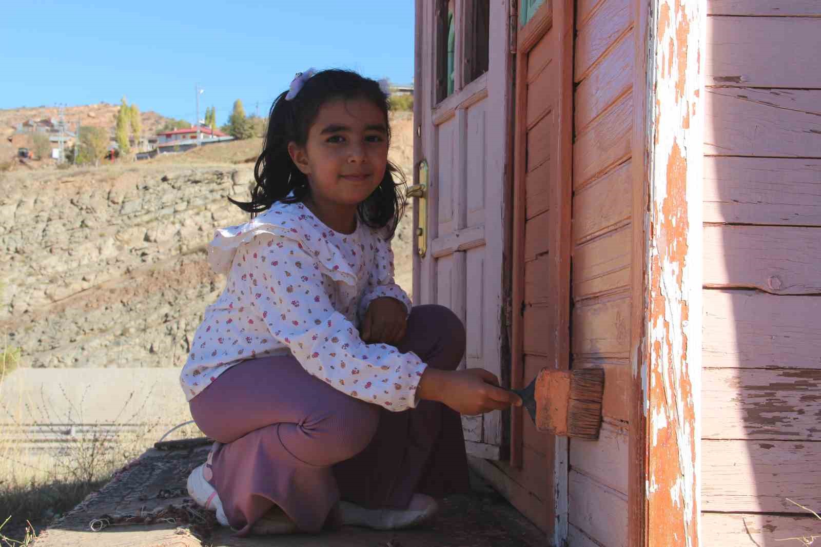 Emekliliğini çocuklara adadı, Türkiye’nin ilk çocuk köyünü kurdu
