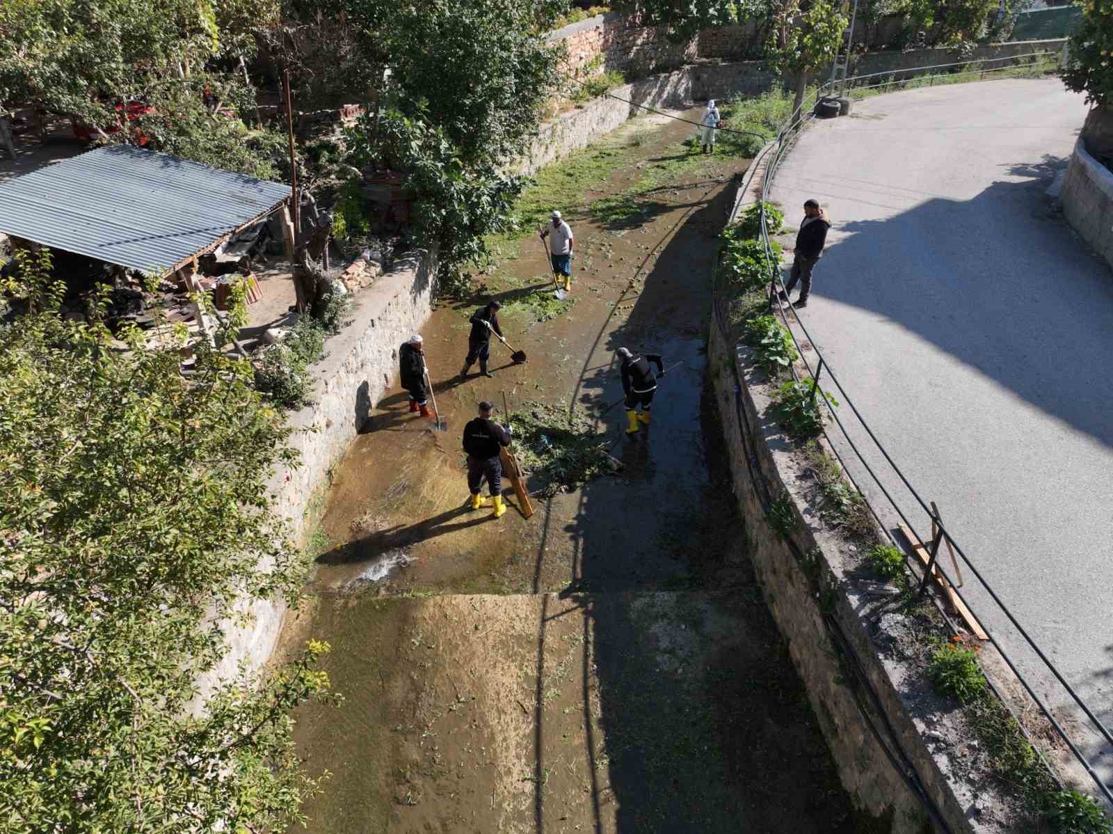 Bilecik’te dalakdere ve çevresinde kapsamlı temizlik
