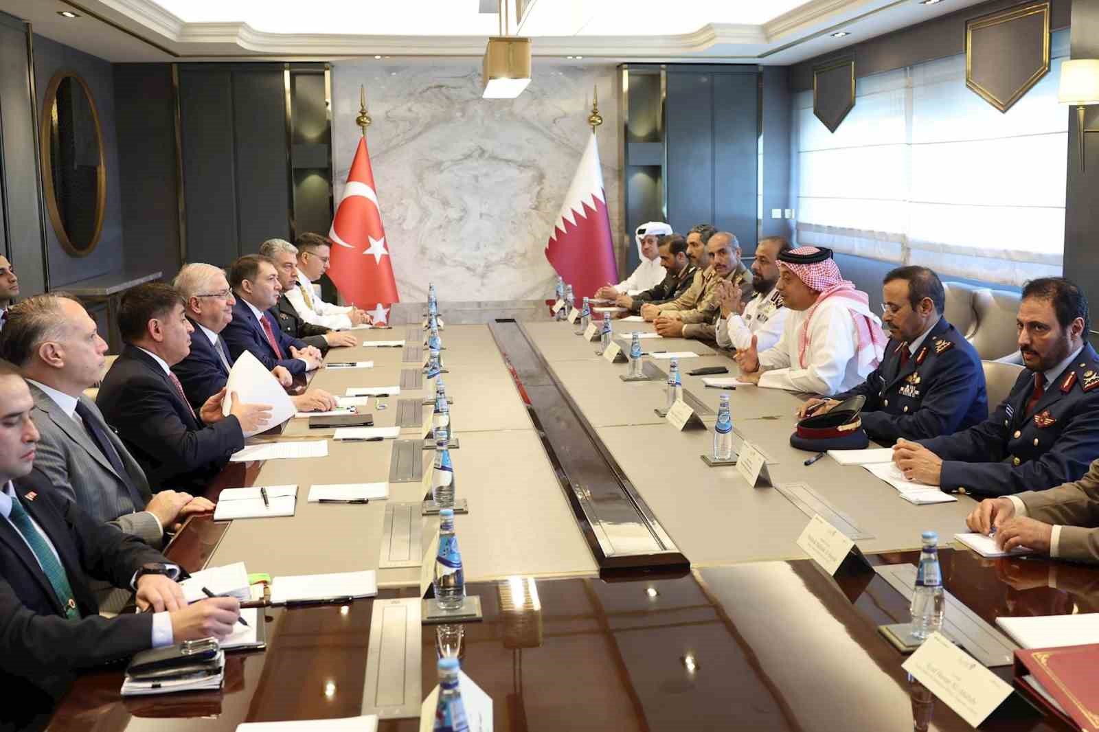 Bakan Güler, Katarlı mevkidaşı Al Attiyah ile görüştü
