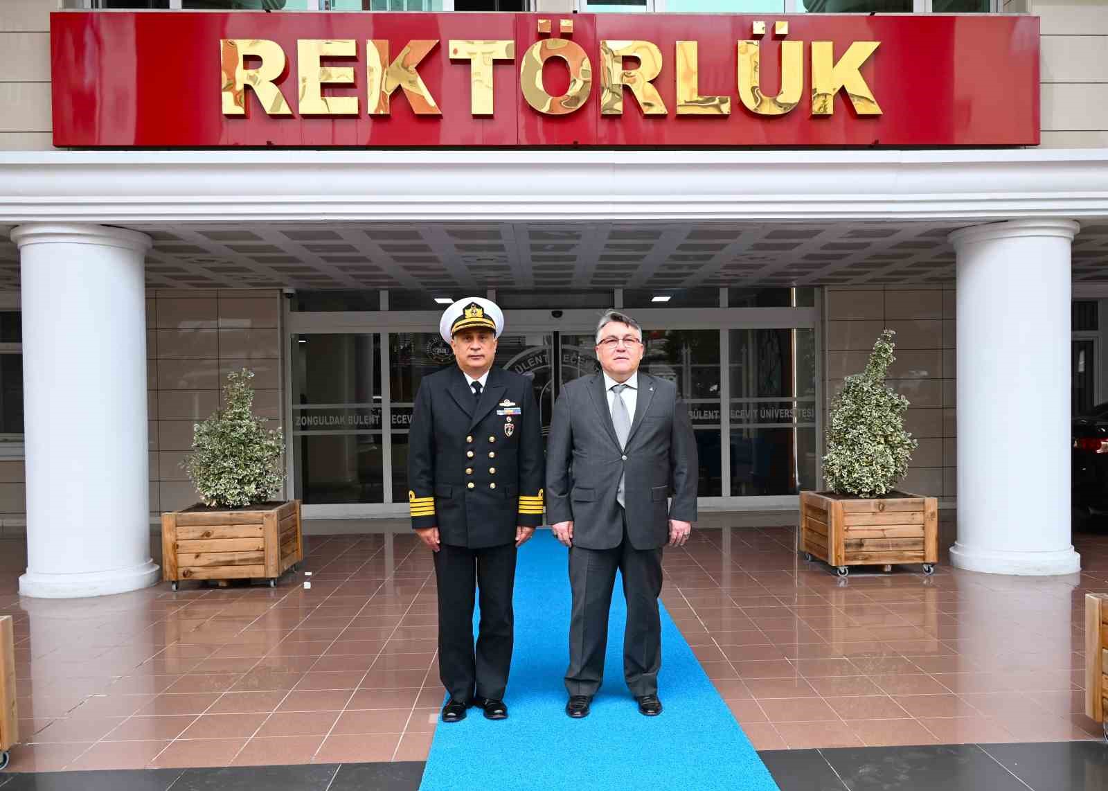 Kdz. Ereğli Bölge ve Garnizon Komutanı Albay Öztürk’ten Rektör Özölçer’e ziyaret
