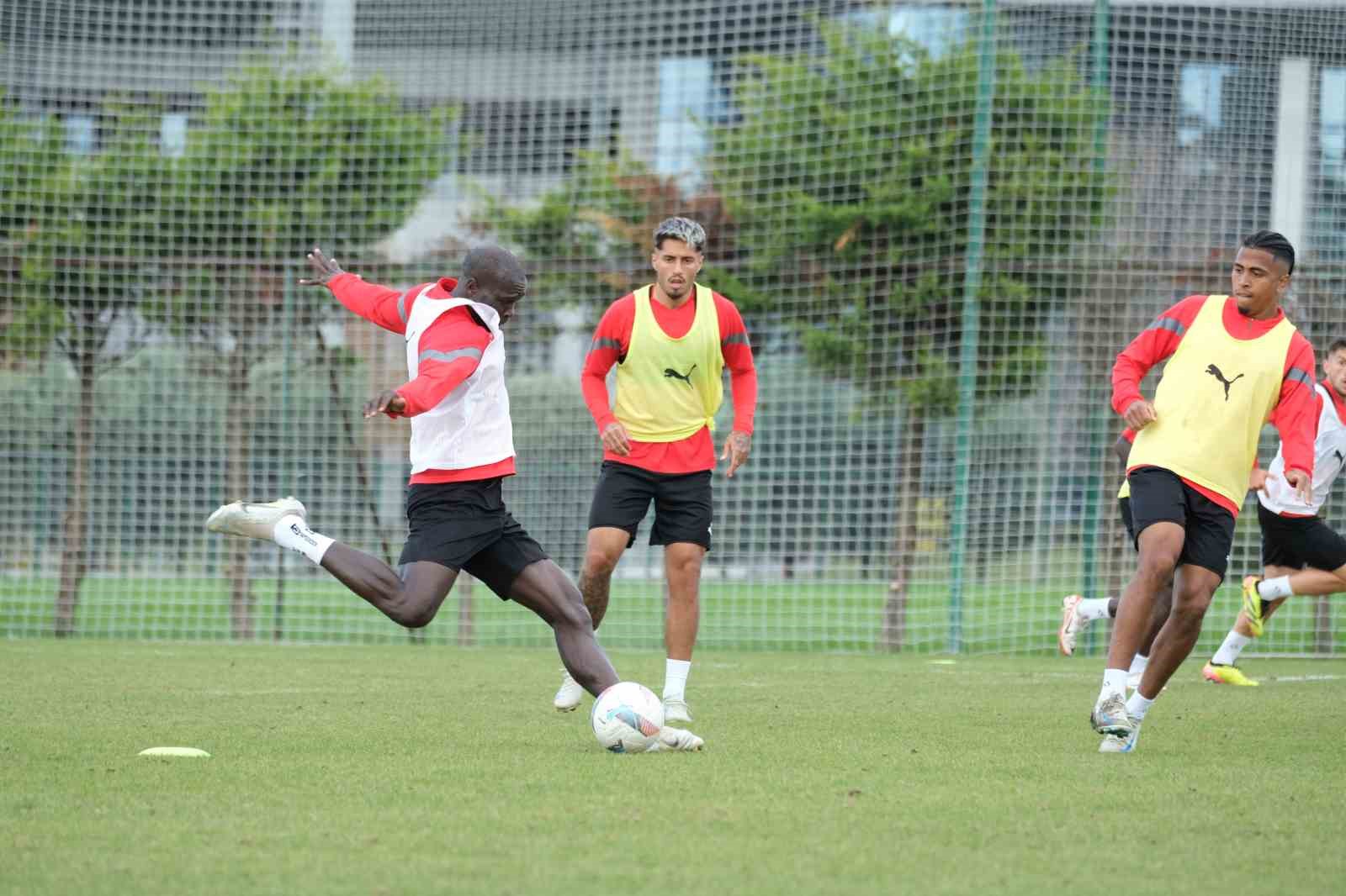 Hatayspor, Eyüpspor maçına İstanbul’da hazırlanıyor
