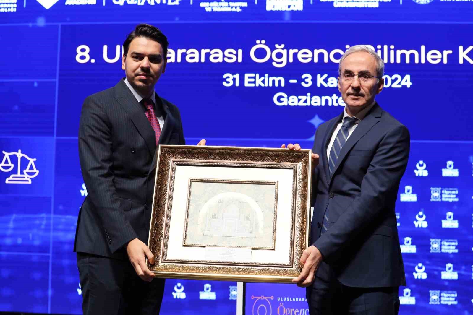 8. Uluslararası Öğrenci Bilimler Kongresi başladı
