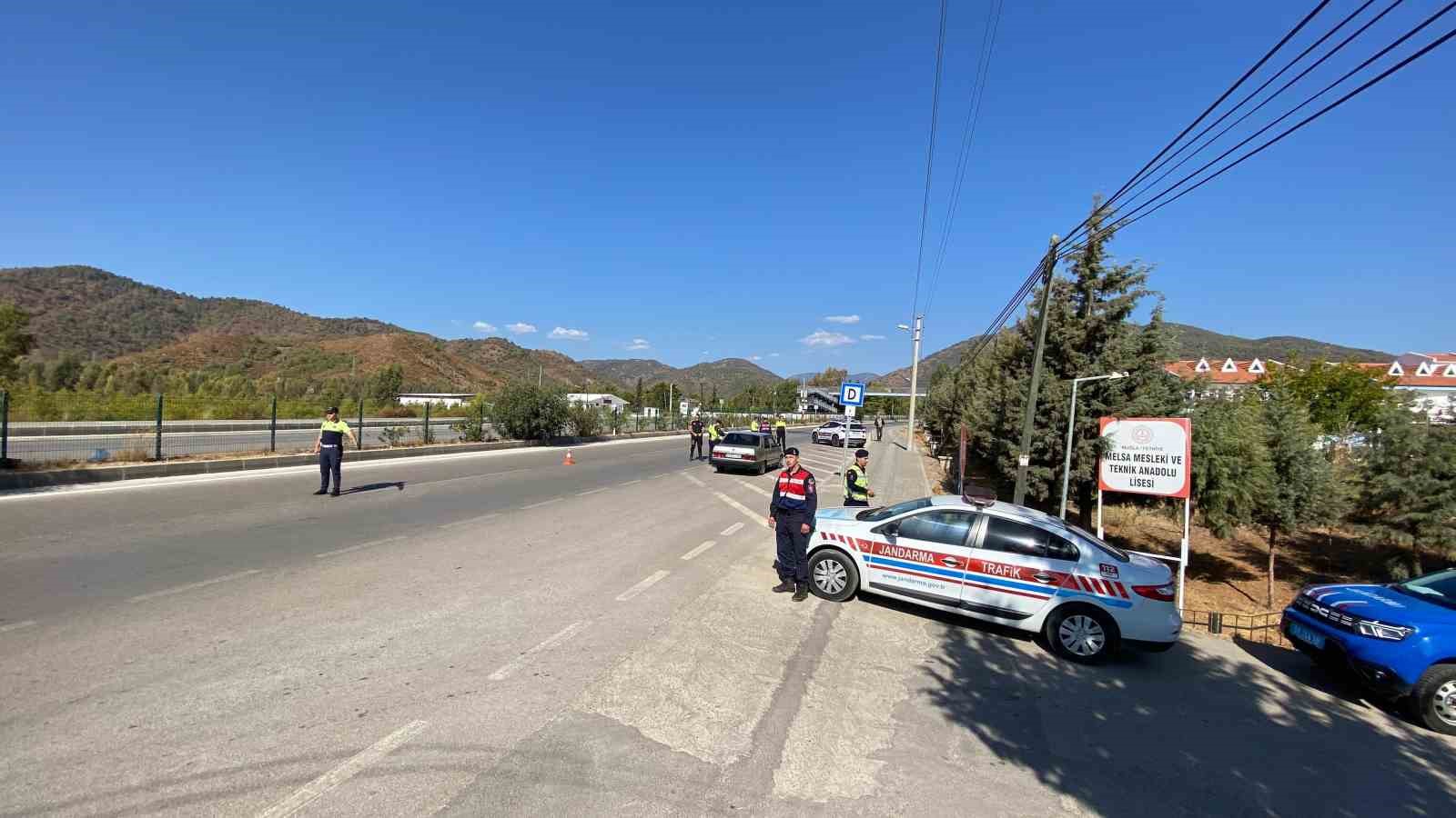 Fethiye’de polis ve jandarmadan ortak denetim
