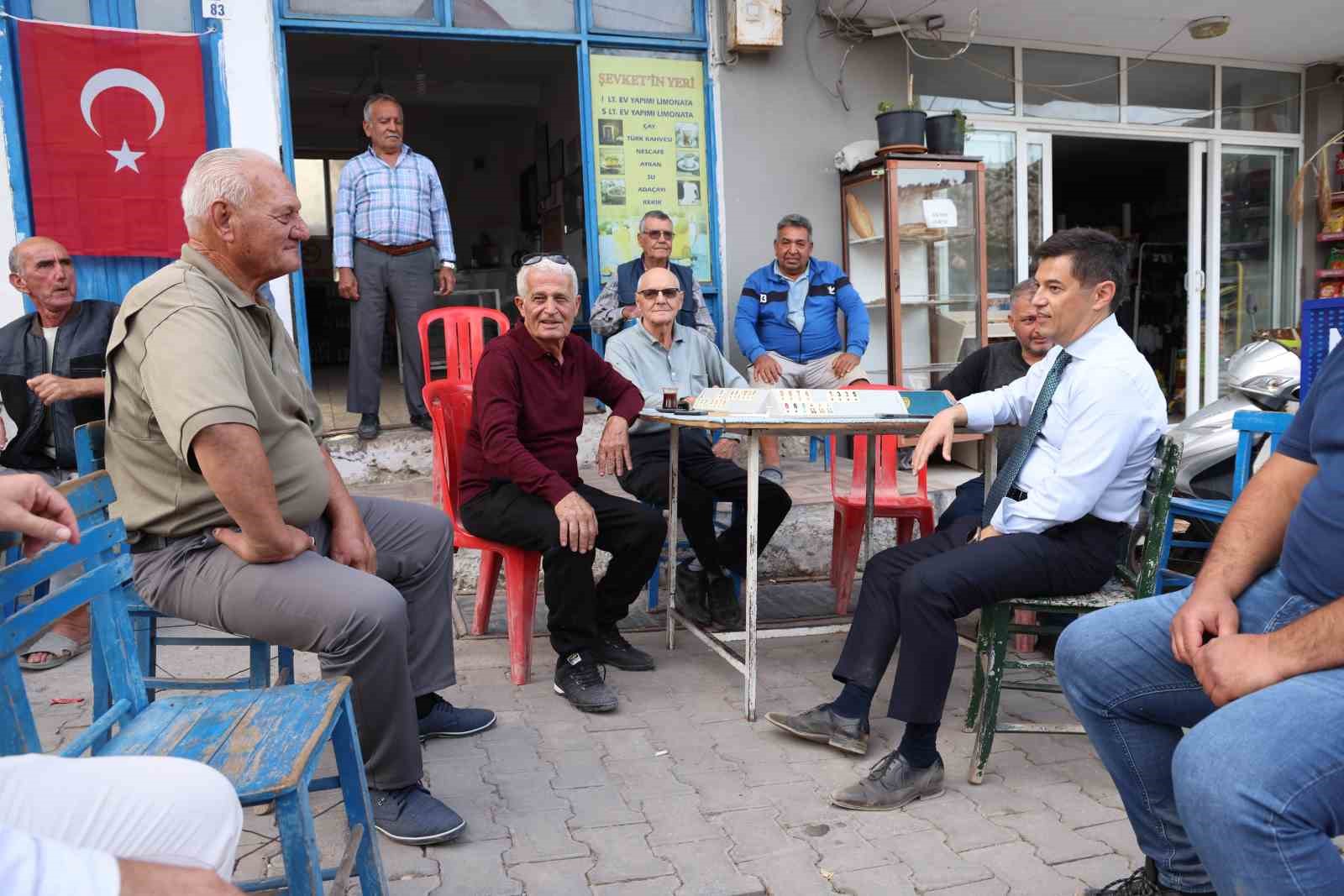 Başkan Ünlü, halkı dinlemeye devam ediyor
