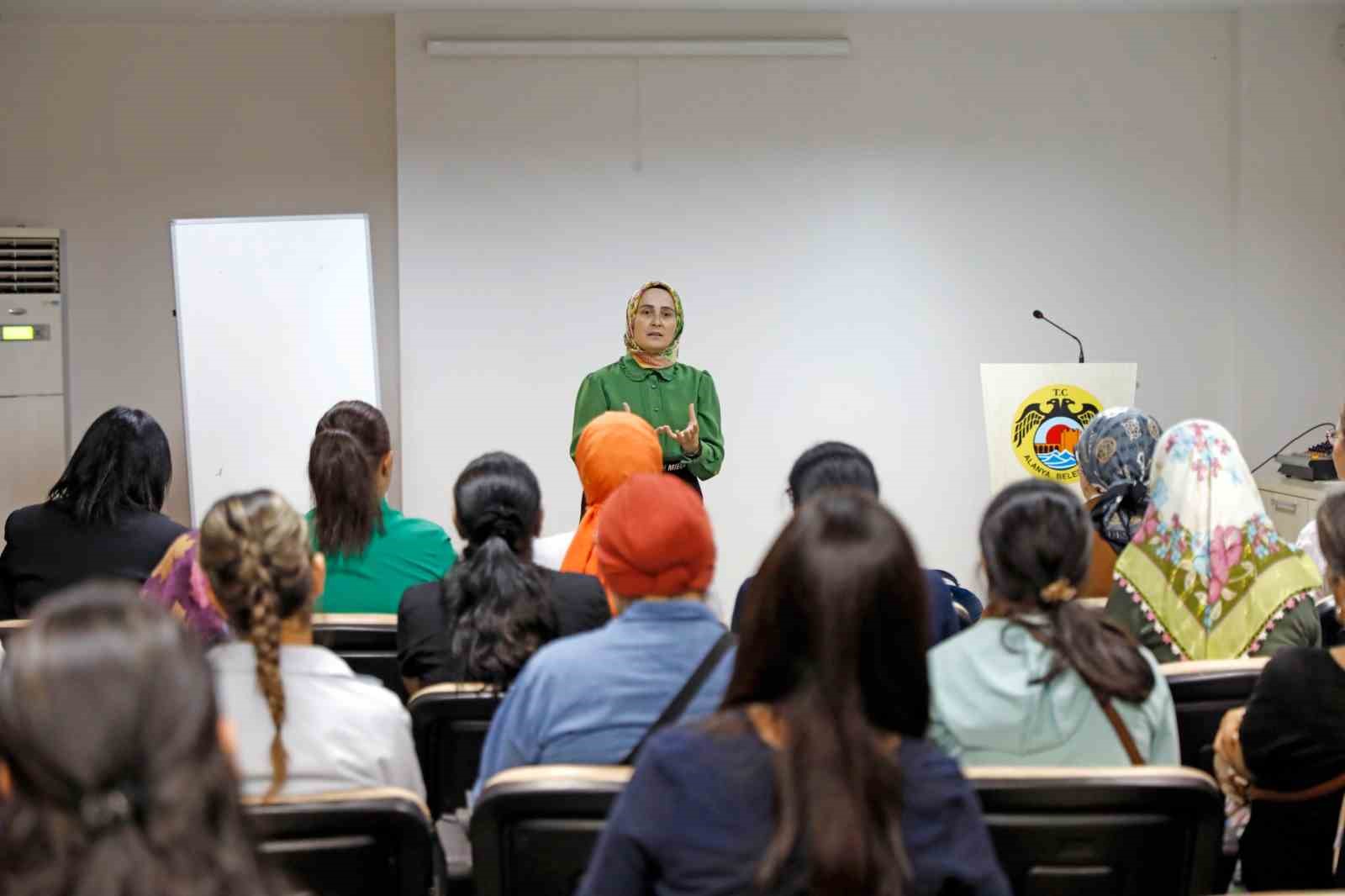 Alanya Belediyesi’nden kanser tarama semineri
