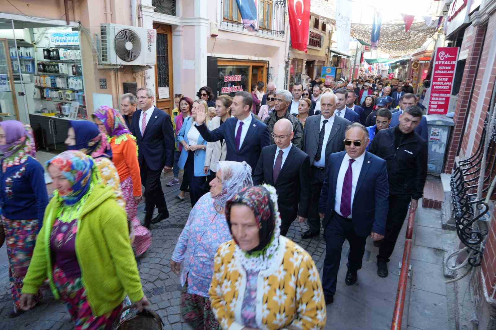 “19. Ayvalık Uluslararası Zeytin Hasat Festivali” başladı
