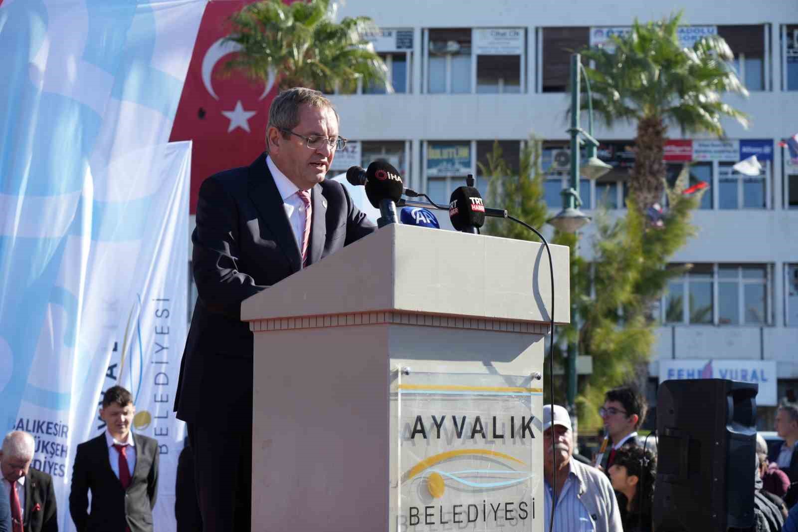 “19. Ayvalık Uluslararası Zeytin Hasat Festivali” başladı
