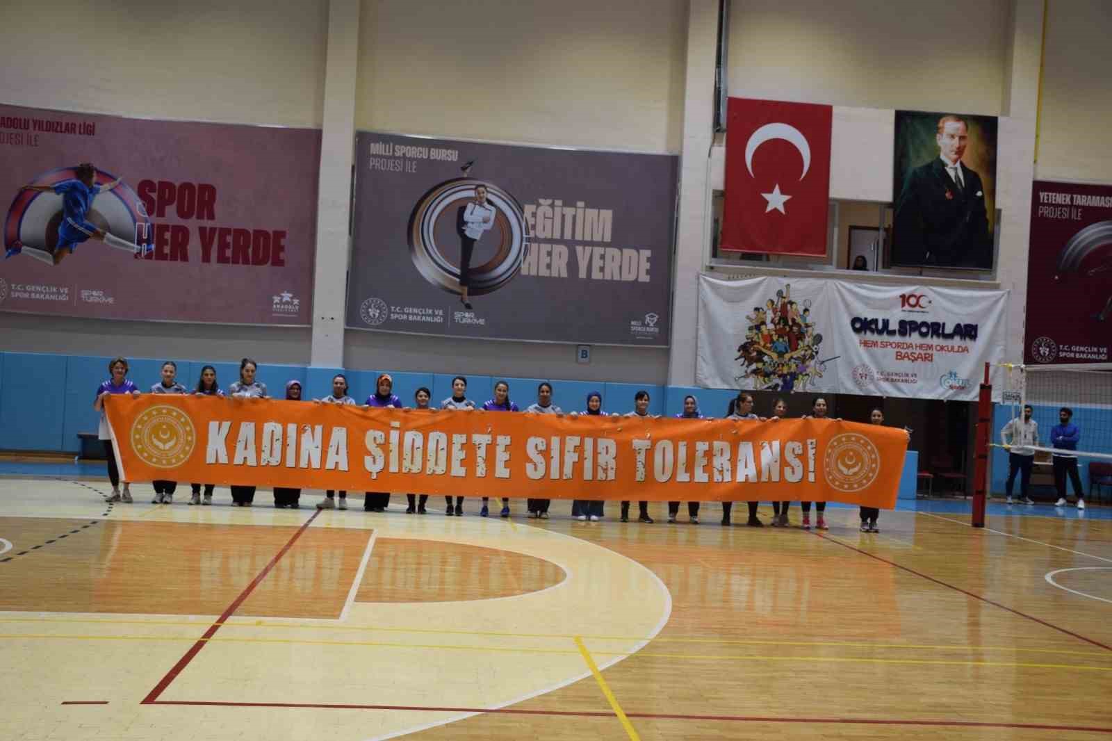 ‘Kadına Şiddete Sıfır Tolerans’ voleybol turnuvası sona erdi
