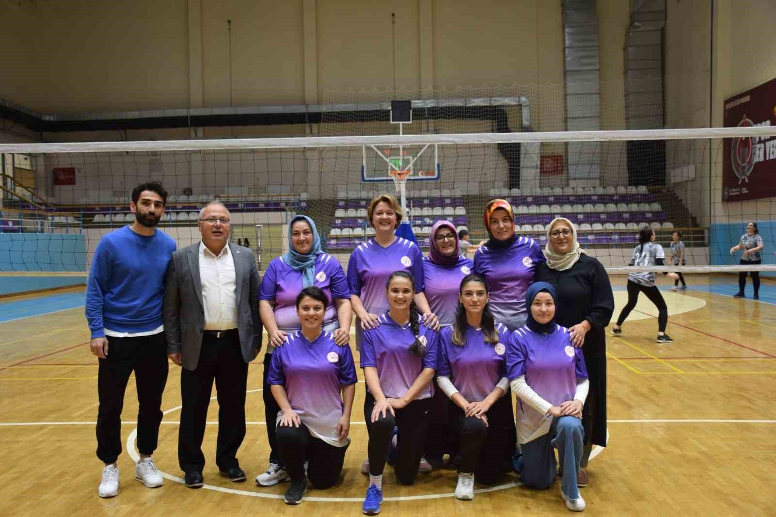 ‘Kadına Şiddete Sıfır Tolerans’ voleybol turnuvası sona erdi
