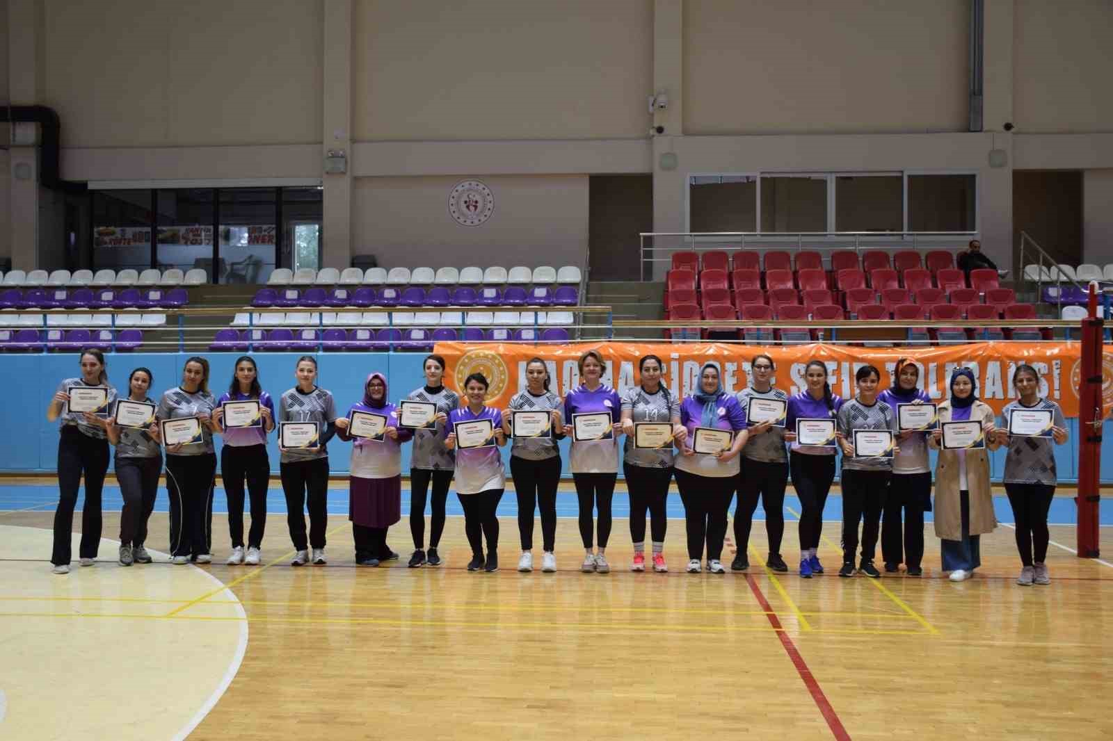 ‘Kadına Şiddete Sıfır Tolerans’ voleybol turnuvası sona erdi
