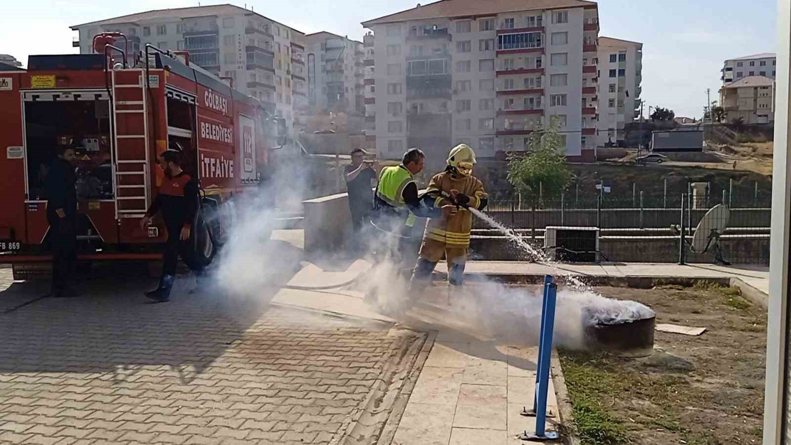 Gölbaşı ilçesinde yangın tatbikatı gerçeği aratmadı
