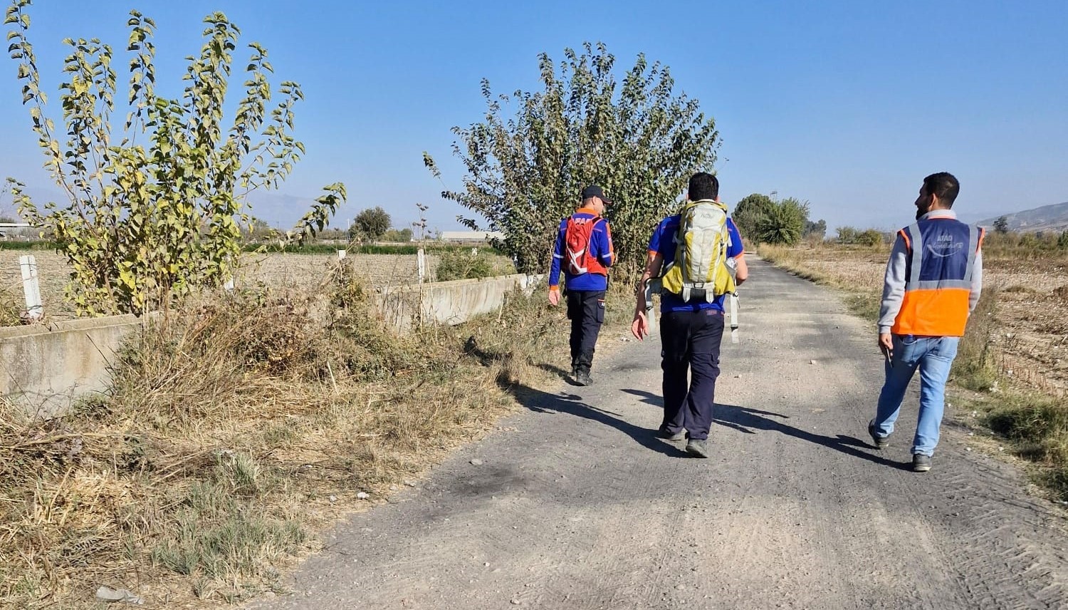 Yaşlı kadın için arama çalışmaları Gölhisar Mahallesi’nde yoğunlaştı
