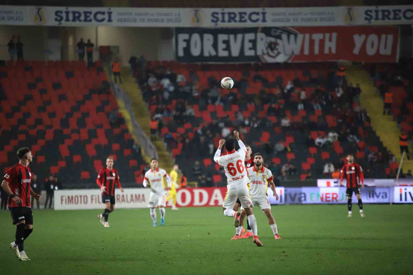 Trendyol Süper Lig: Gaziantep FK: 2 - Göztepe: 1 (Maç sonucu)
