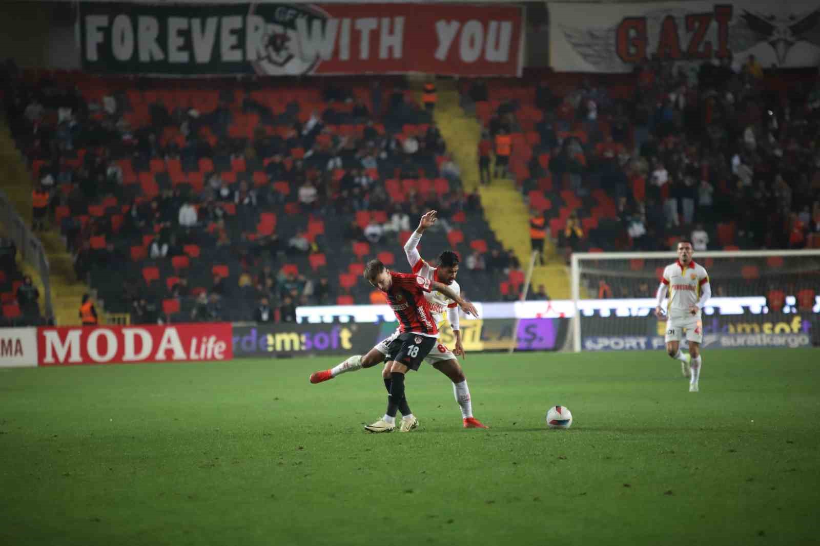 Trendyol Süper Lig: Gaziantep FK: 2 - Göztepe: 1 (Maç sonucu)
