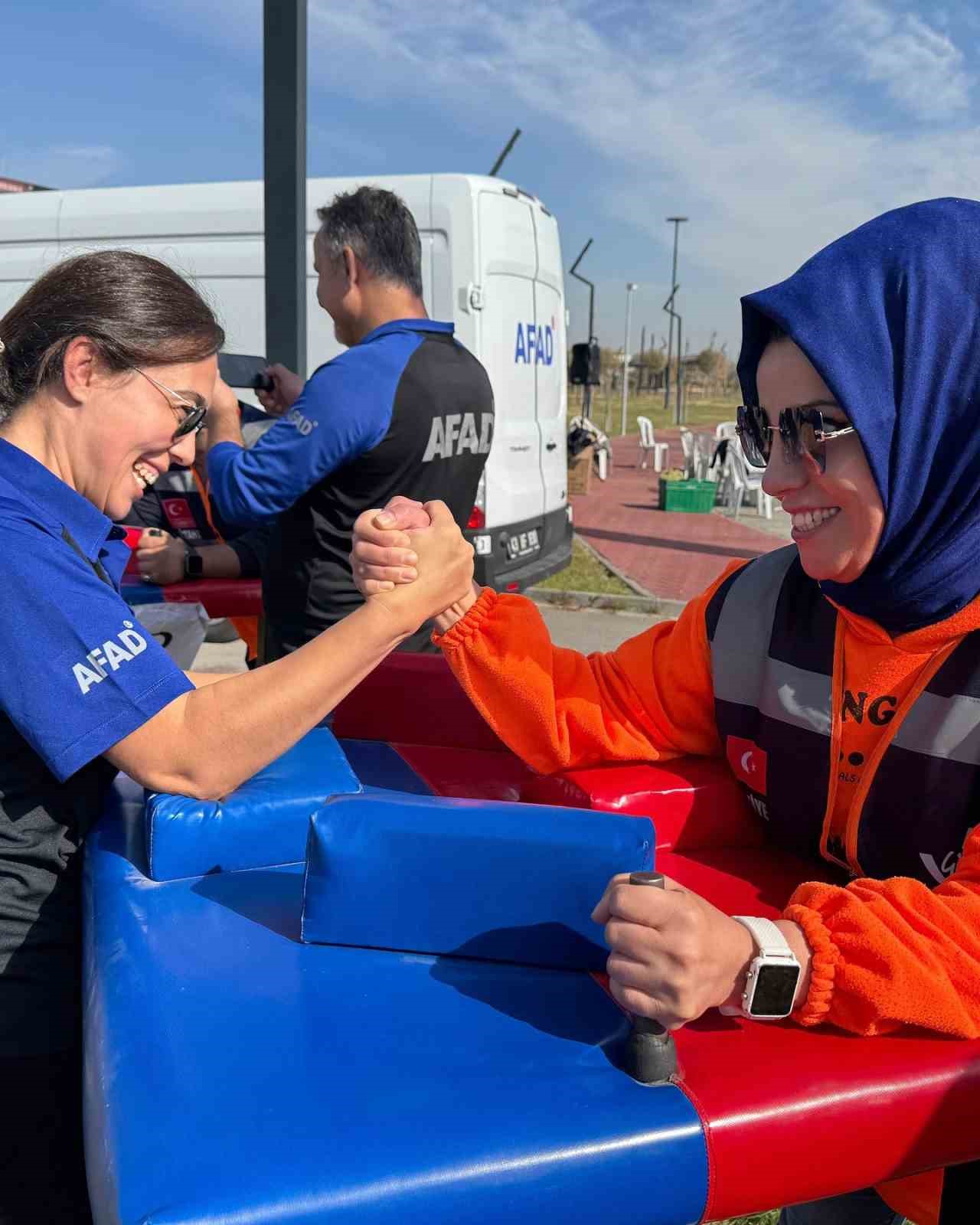 Kütahya’da AFAD Gönüllüleri, 