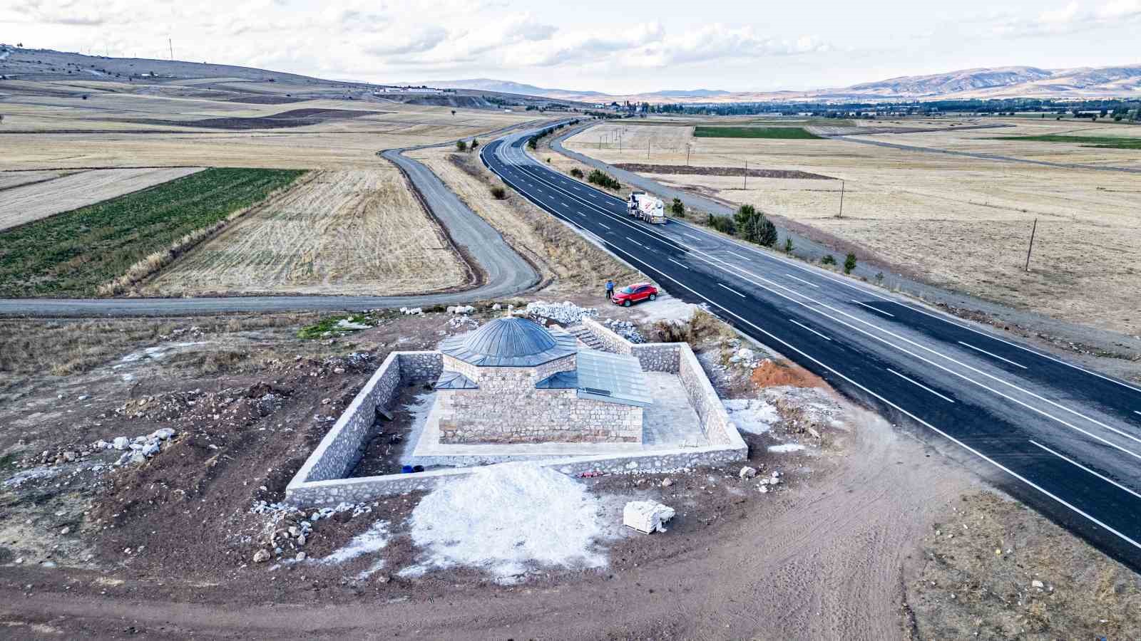 Büğdüz Boyu’nun 8 asırlık mirası mescit, restorasyonla yeniden gün yüzüne çıktı
