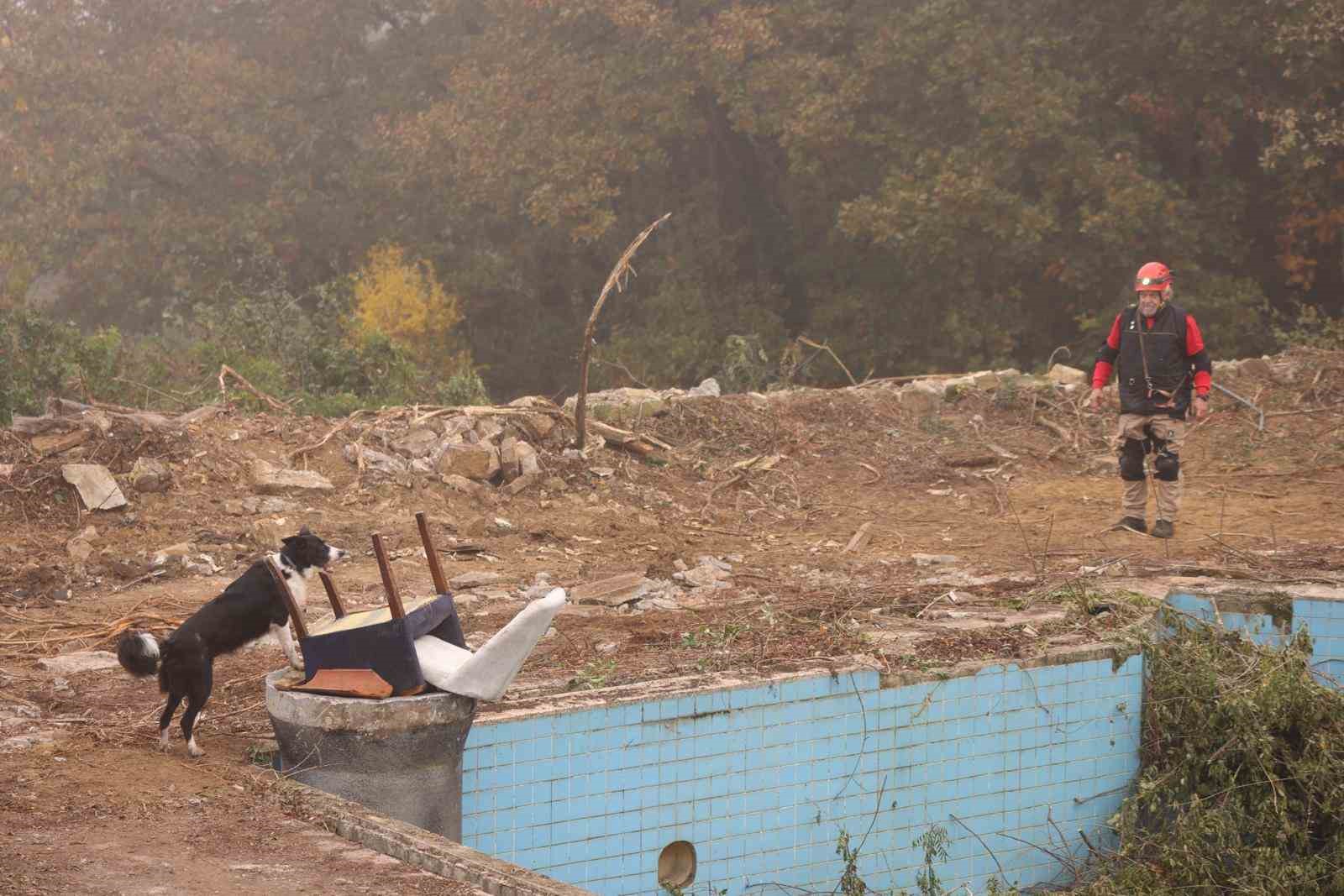 Uluslararası ’Arama Kurtarma Köpekleri Şampiyonası’ Çekmeköy’de yapıldı
