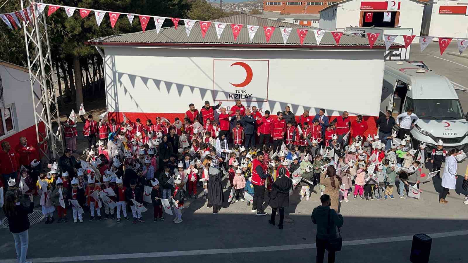 Elazığ’da miniklerden Kızılay’a ziyaret
