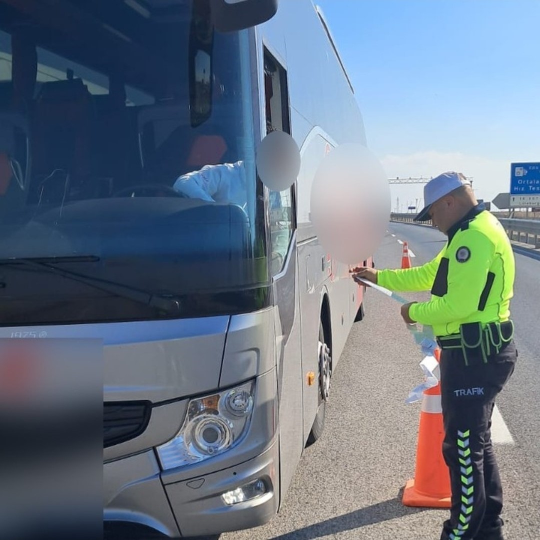 Babaeski’de trafik ekiplerinden ‘takograf’ denetimi
