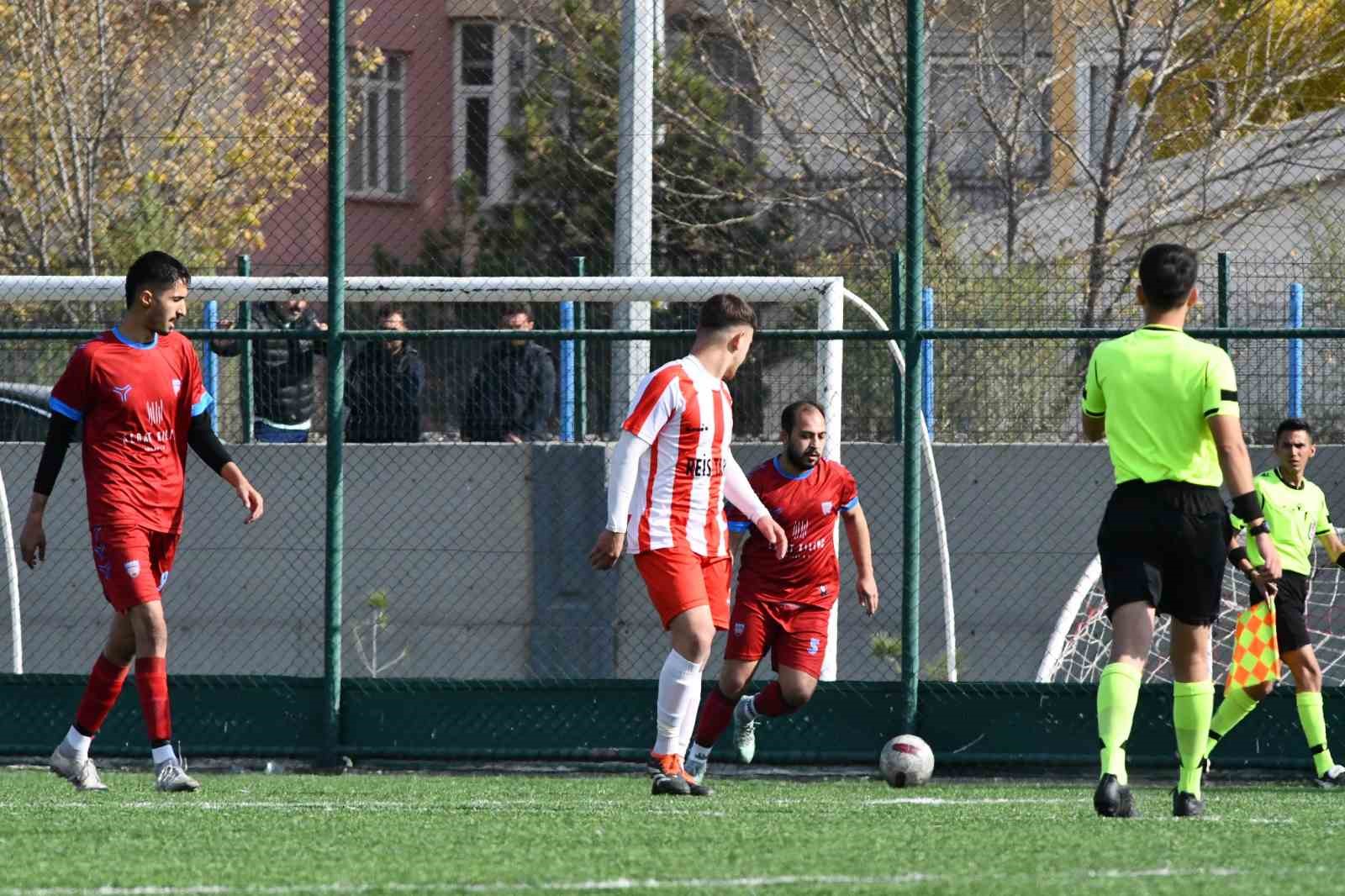 Kayseri Döğerspor: 1-1966 Turanspor: 0
