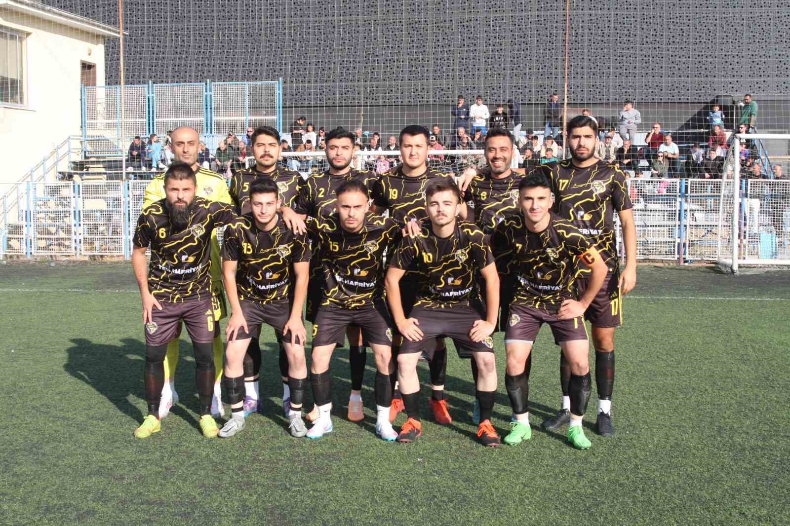 Kocasinan Şimşekspor 1 - Kayseri Şekerspor: 2
