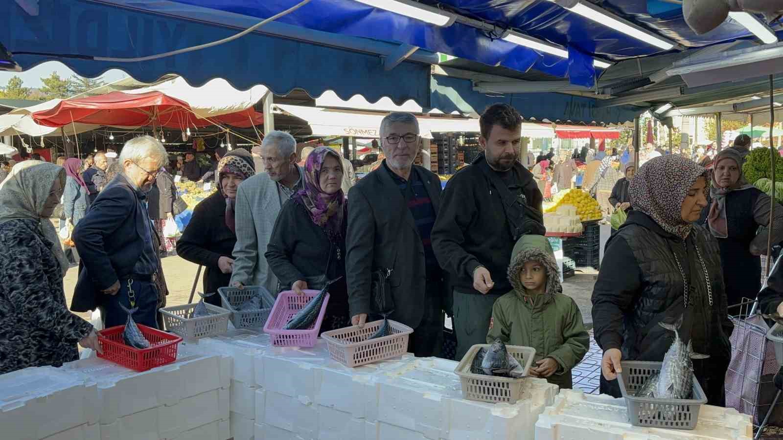 Bolu’da balık izdihamı
