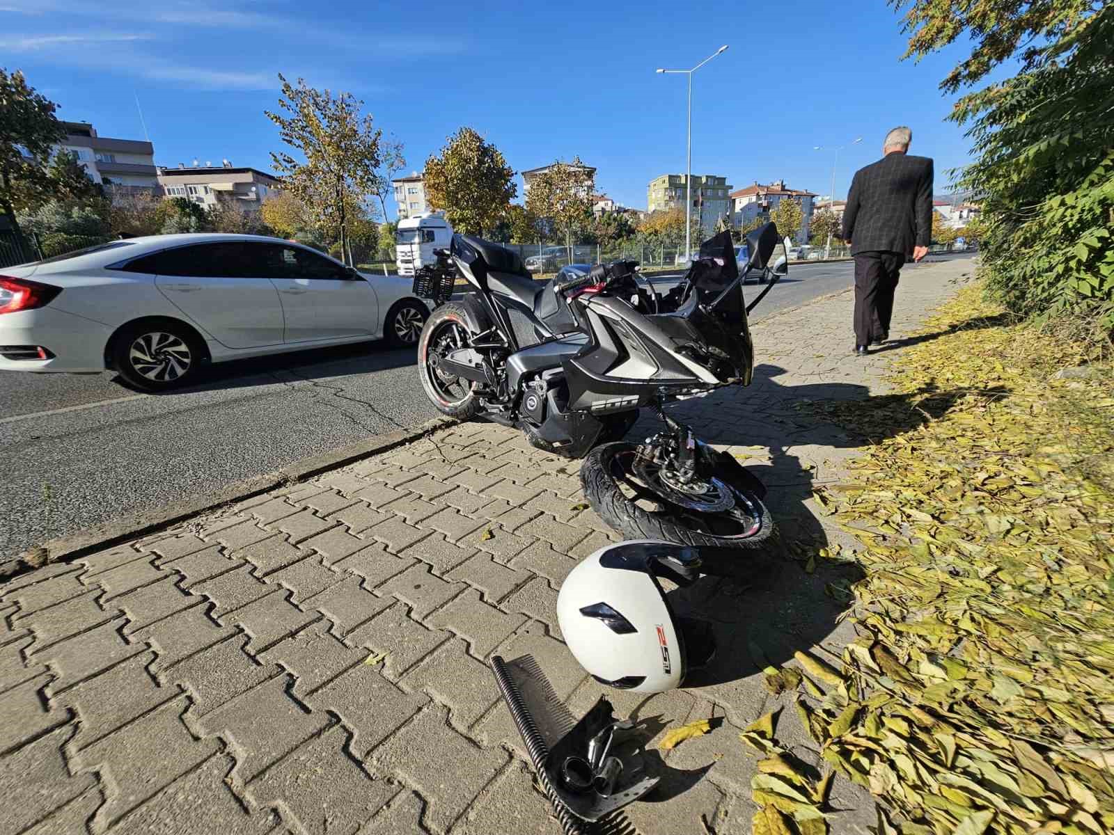 Motosikletler çarpıştı: 2 yaralı
