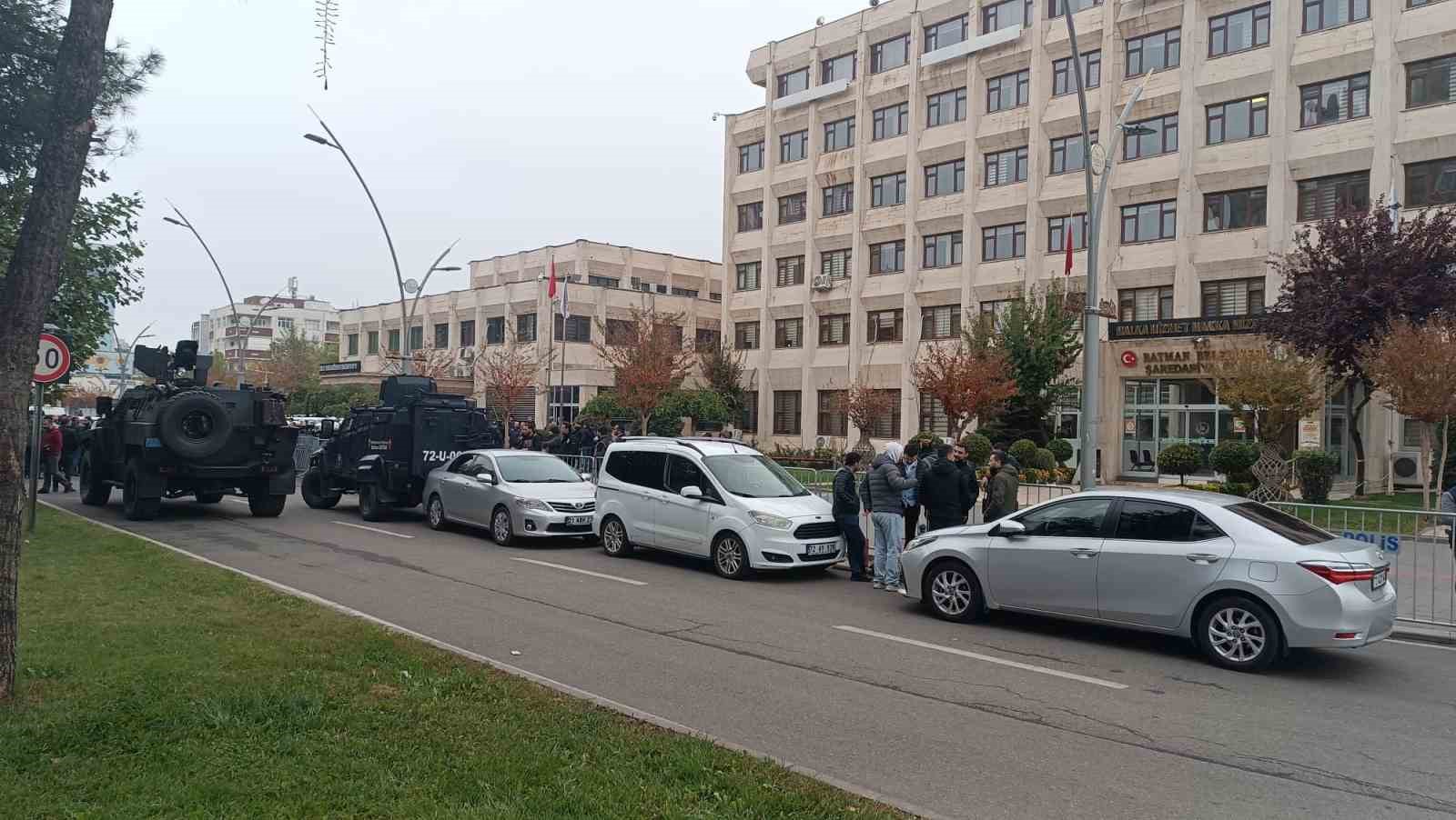 Batman’da polise taş atan gruba müdahale: 9 gözaltı
