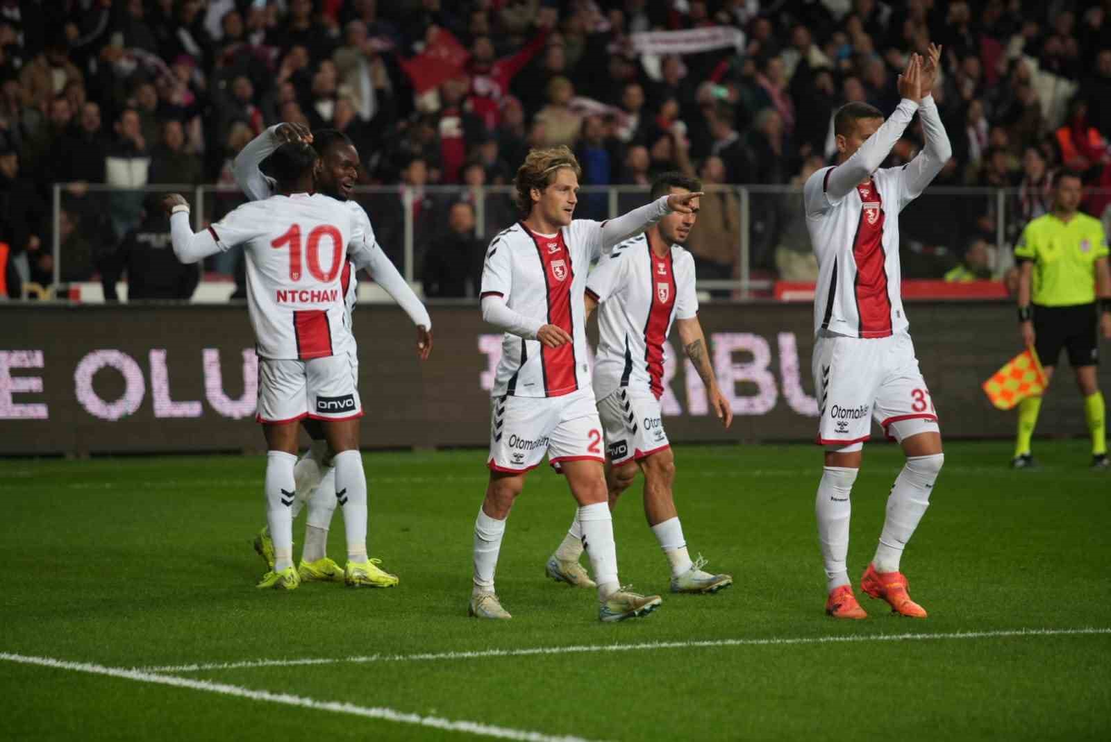 Trendyol Süper Lig: Samsunspor: 2 - Antalyaspor: 0 (Maç sonucu)
