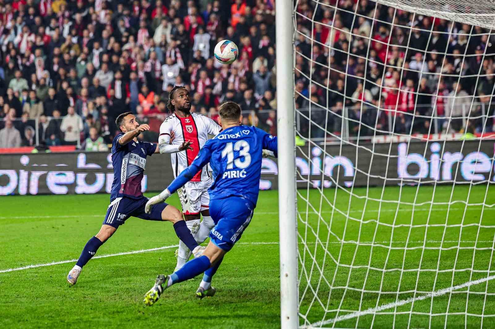 Trendyol Süper Lig: Samsunspor: 2 - Antalyaspor: 0 (Maç sonucu)
