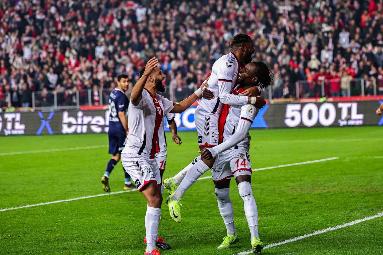 Trendyol Süper Lig: Samsunspor: 2 - Antalyaspor: 0 (Maç sonucu)
