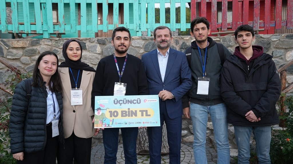 Bursa’nın ilk e-ticaret Hackathonu’na ev sahipliği yaptı
