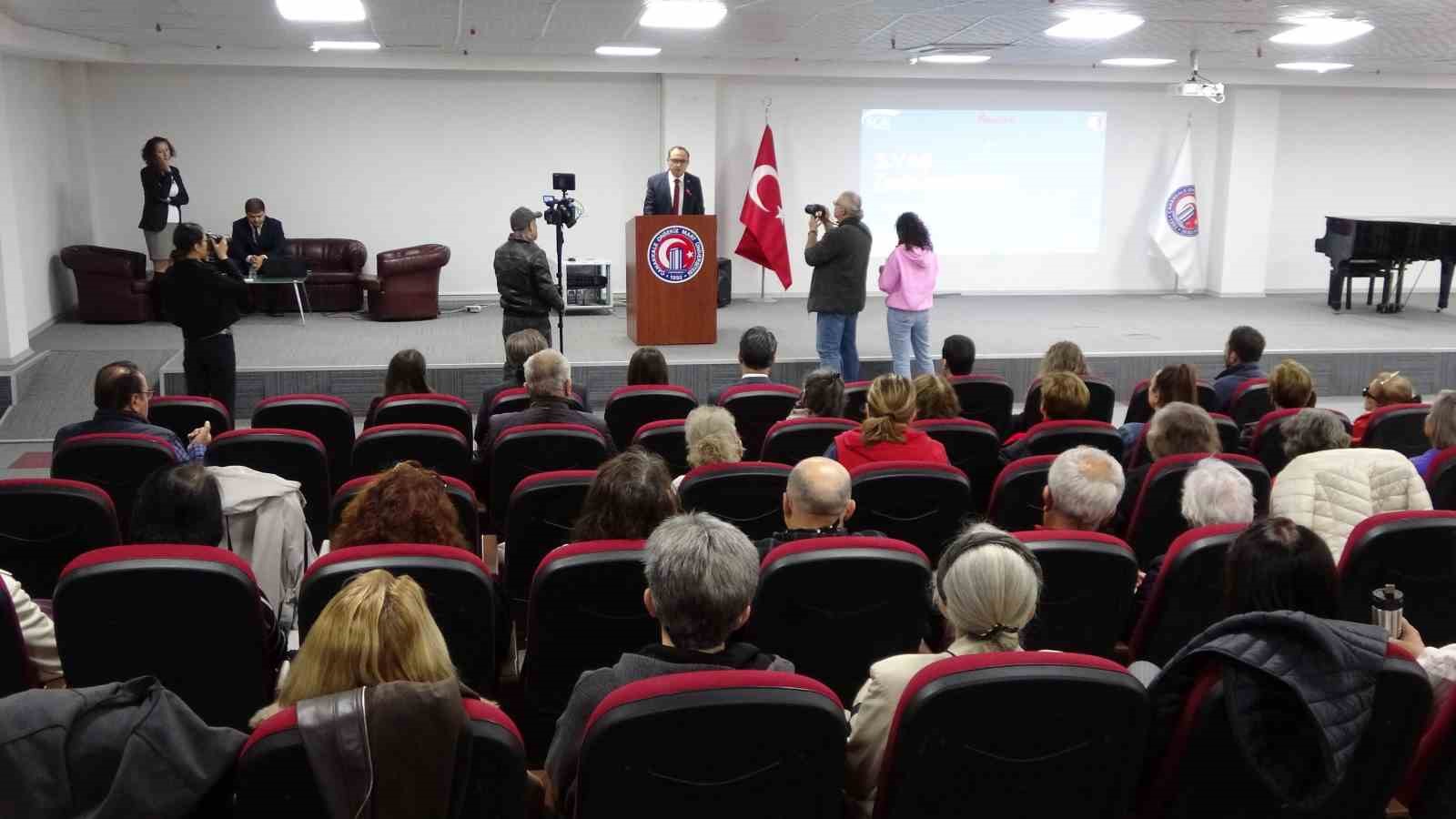 Çanakkale’de ‘Türkiye Yüzyılı Emektarları’ temalı ‘3. Yaş Üniversitesi ve Hayat Okulu’ açıldı
