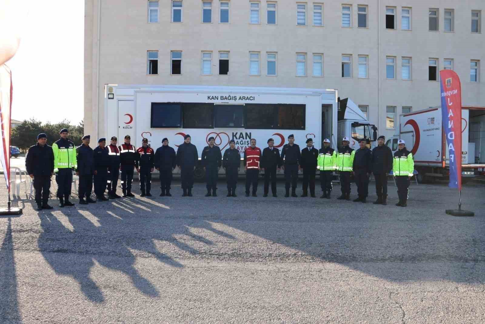 Jandarma personeli kan bağışında bulundu
