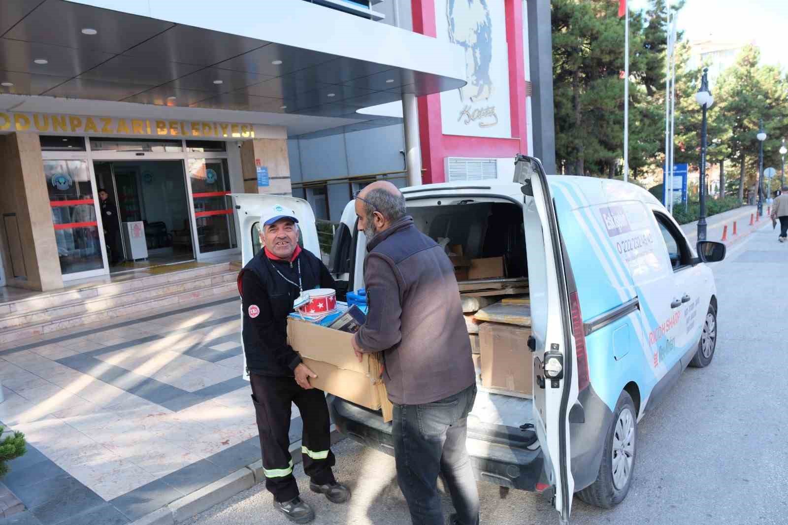 İş insanından Odunpazarı Belediyesi kreşlerine oyuncak bağışı
