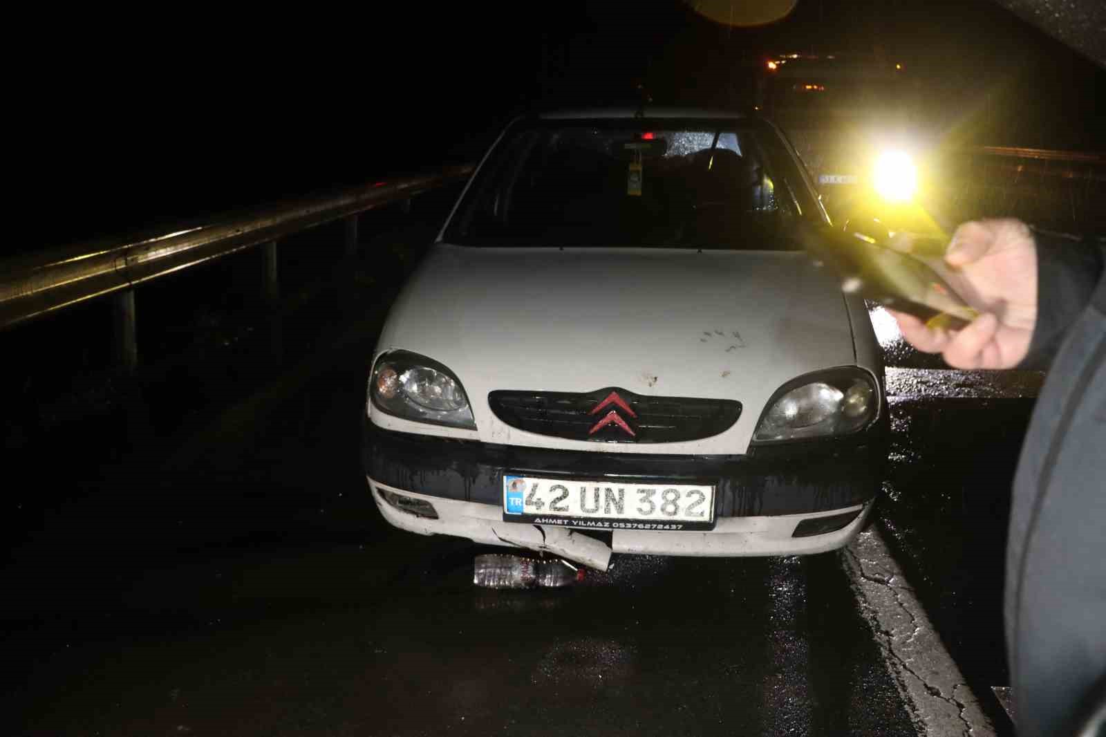 Karadeniz Sahil Yolu heyelan nedeniyle tek yönlü trafiğe kapandı
