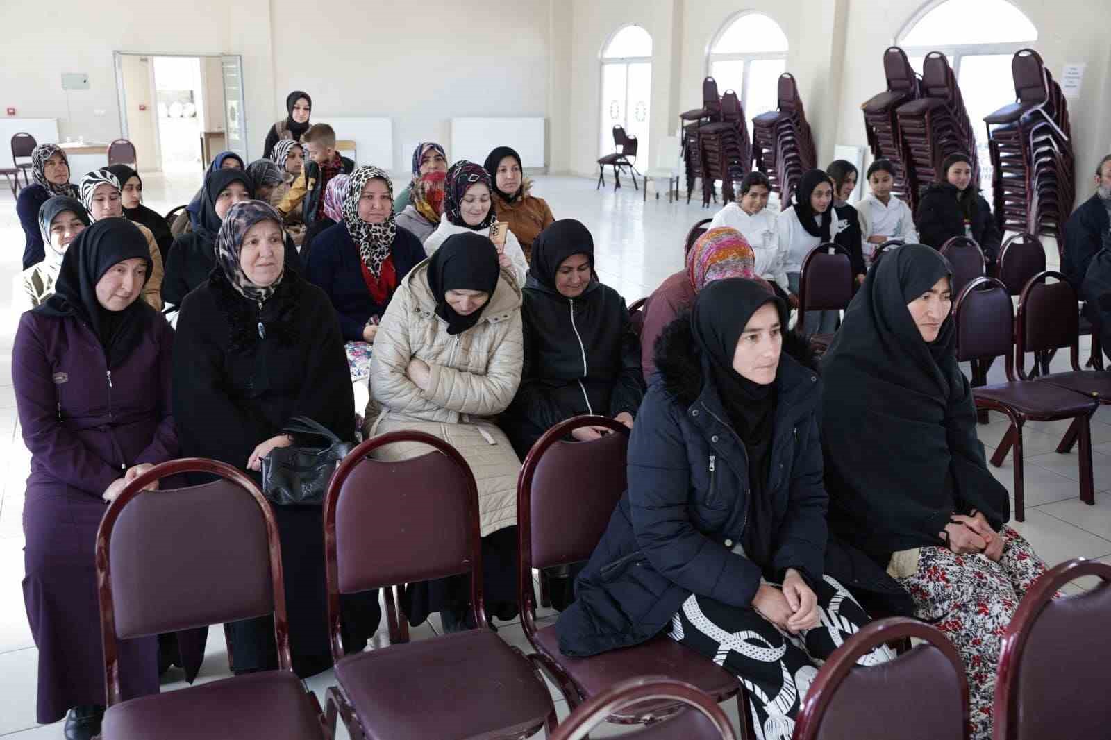 Kütahya’da Mahallede Aile Atölyesi projesi devam ediyor
