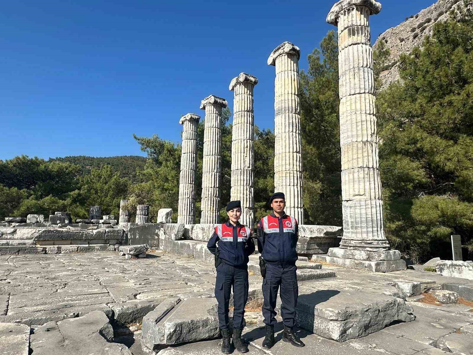 Turistler, orman yangınları konusunda bilgilendirildi
