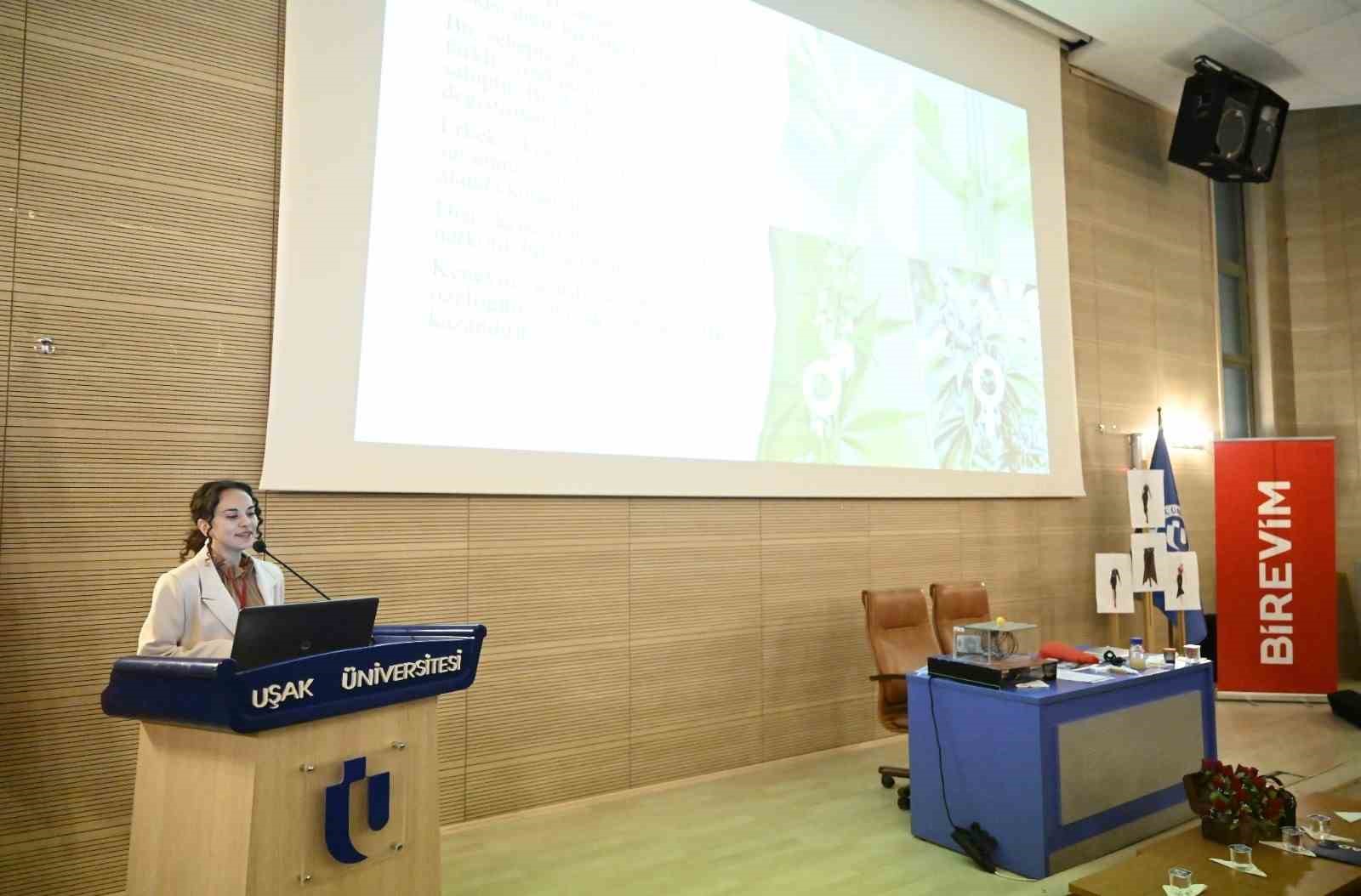 Uşak Üniversitesi ’2. Genç Nesiller Yarışıyor’ proje yarışmasında ödüller sahiplerini buldu
