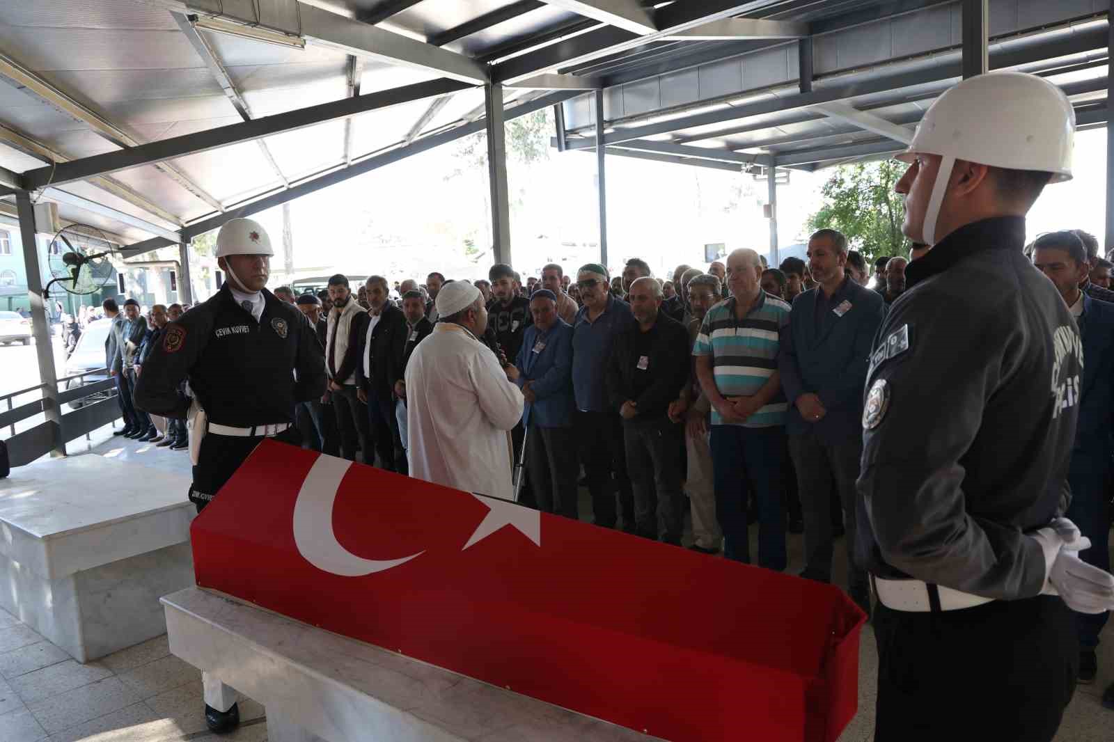 Mardin’de hayatını kaybeden Adanalı polis toprağa verildi
