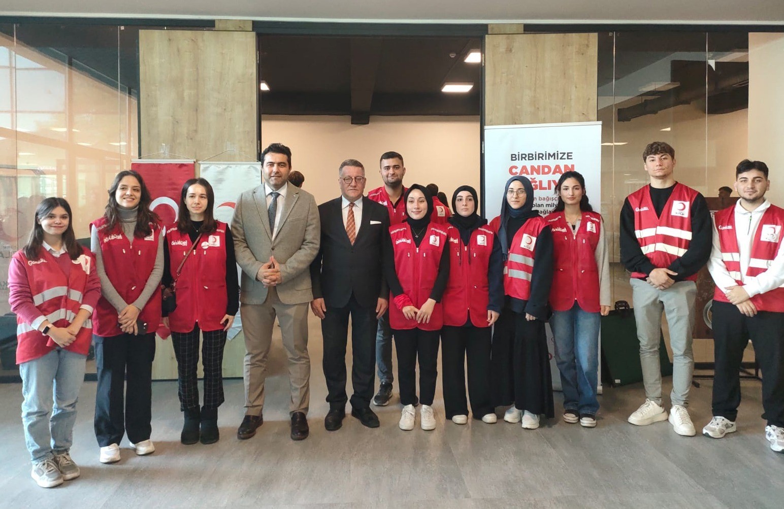 Akademisyen ve öğrencilerden hayat kurtaran bağış
