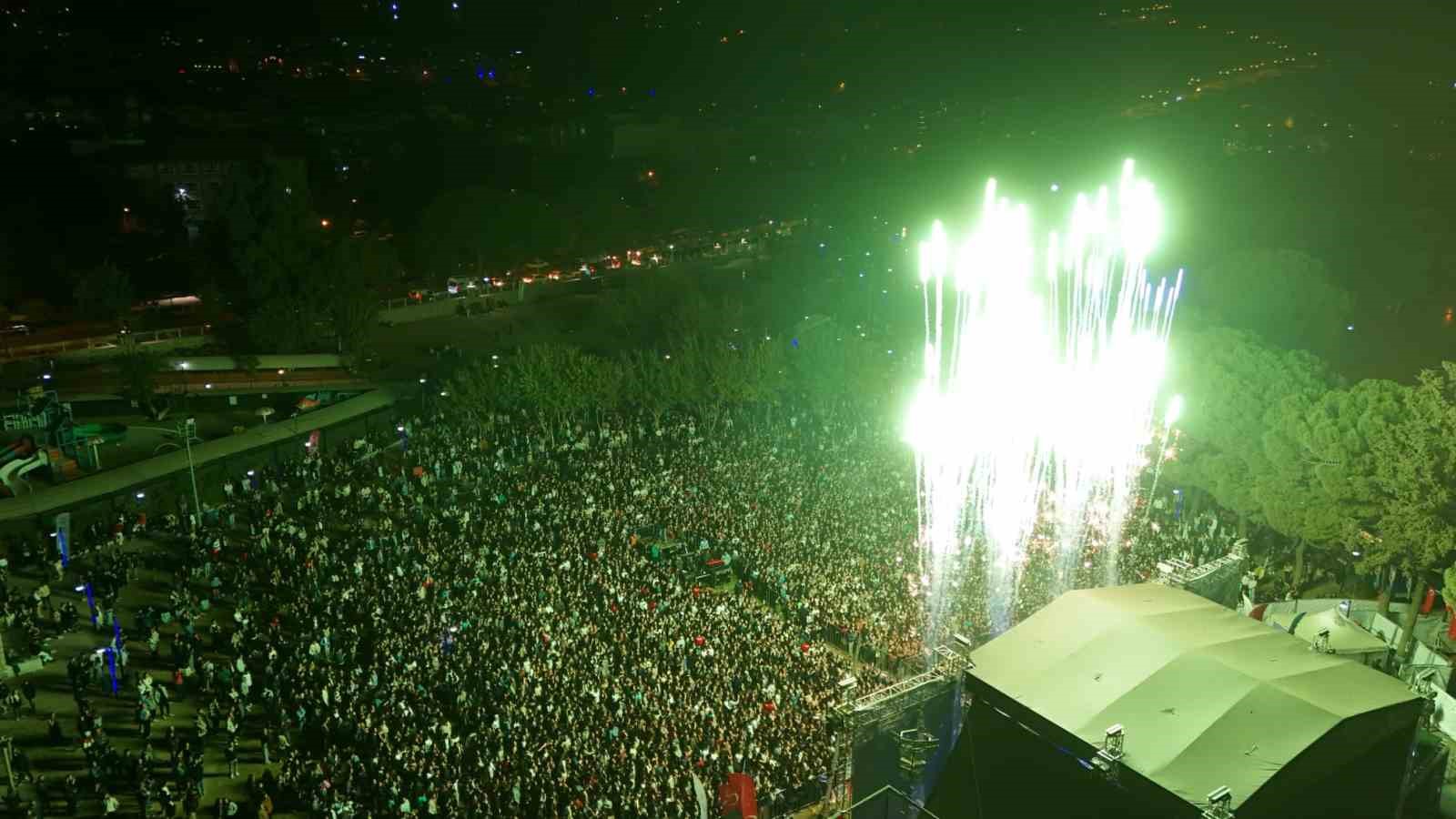 Aydınlı gençlerden Başkan Çerçioğlu’na Aydınfest teşekkürü
