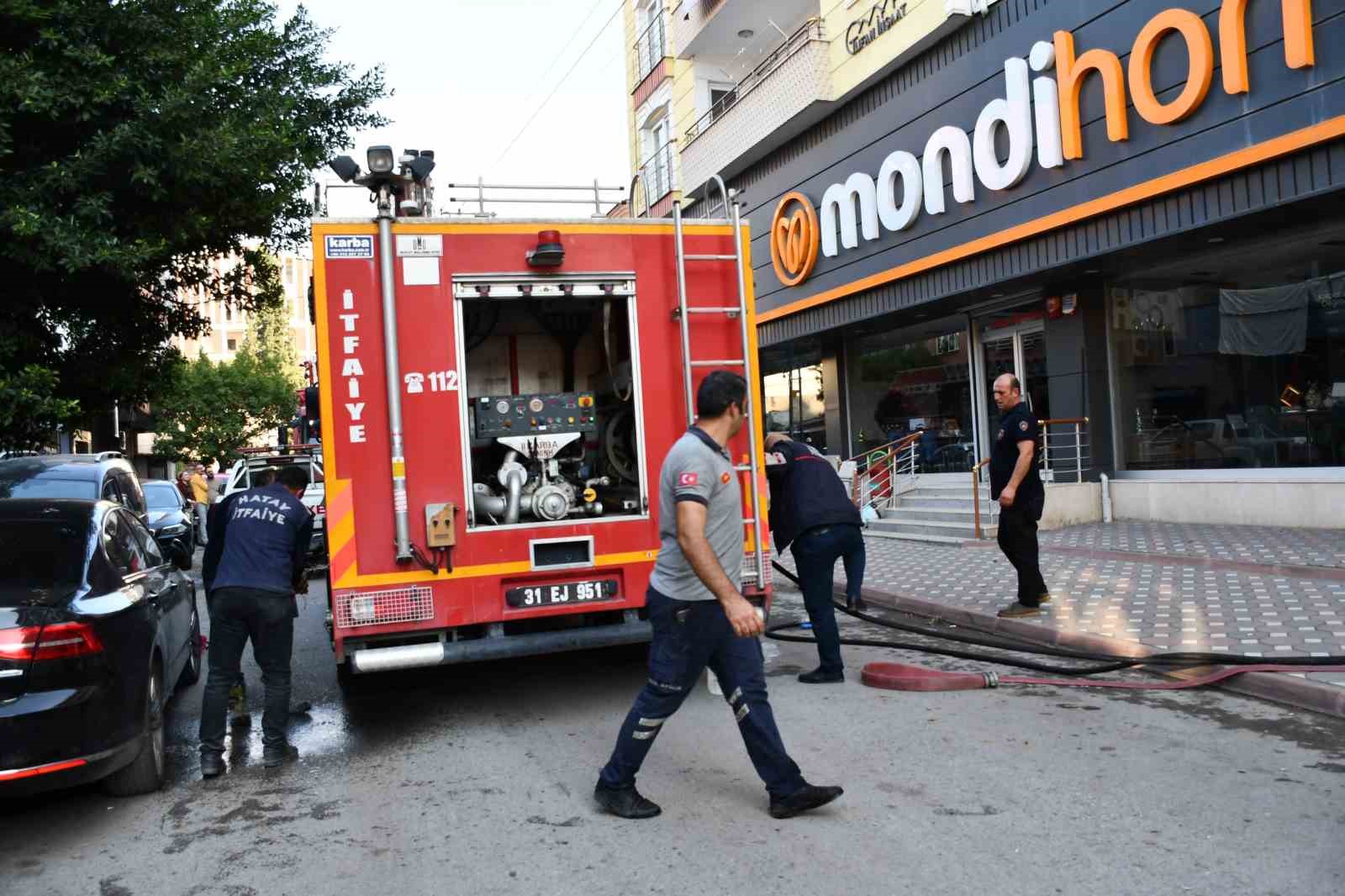 2 katlı evde çıkan yangın söndürüldü
