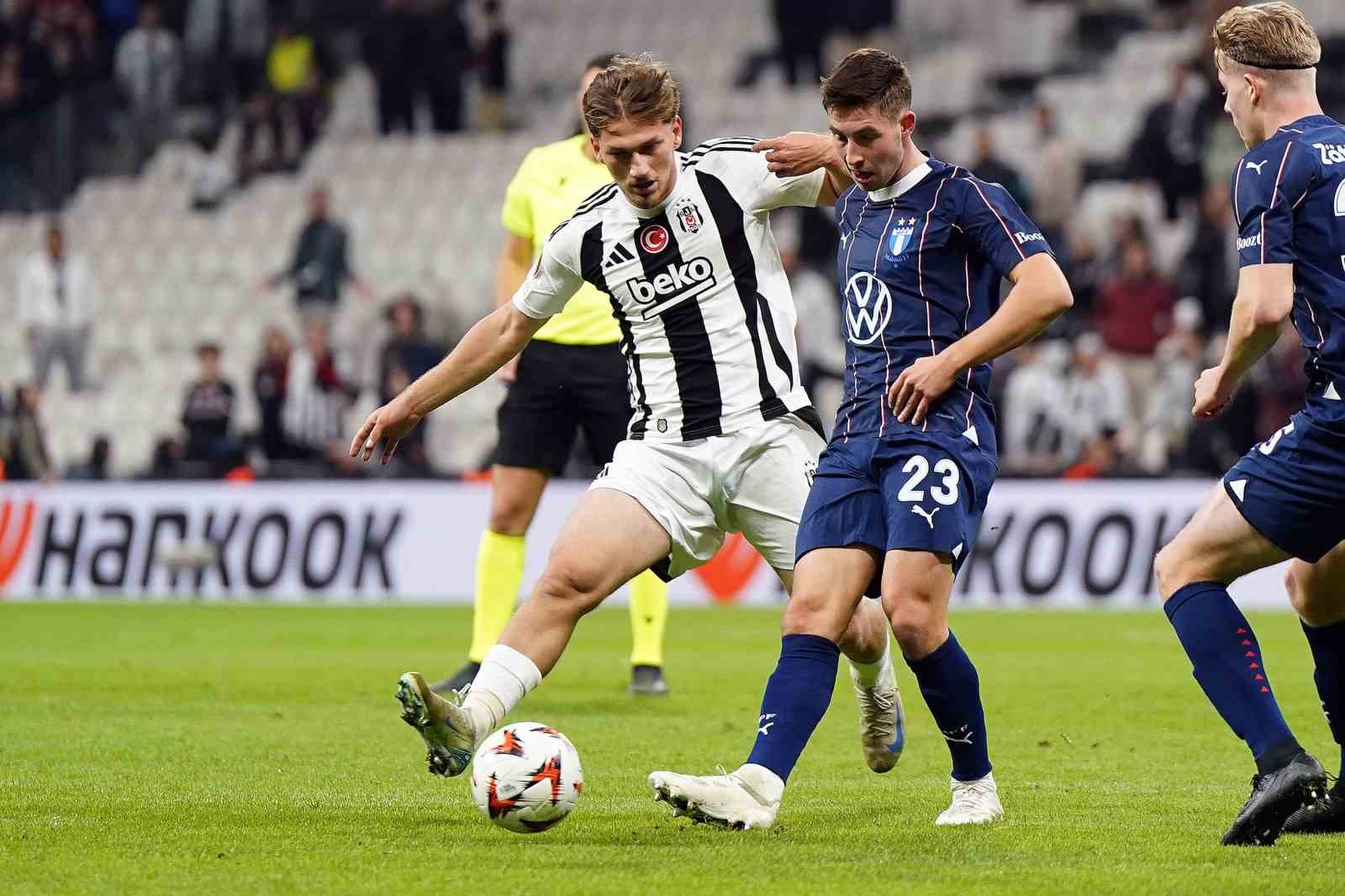 UEFA Avrupa Ligi: Beşiktaş: 0 - Malmö: 0 (İlk yarı)
