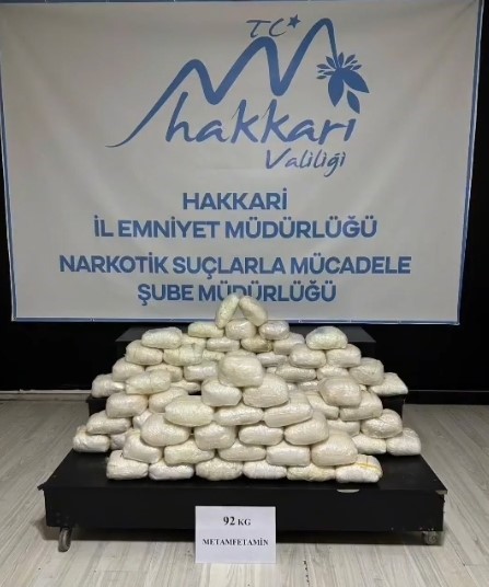 Hakkari 92 kilogram metamfetamin ele geçirildi
