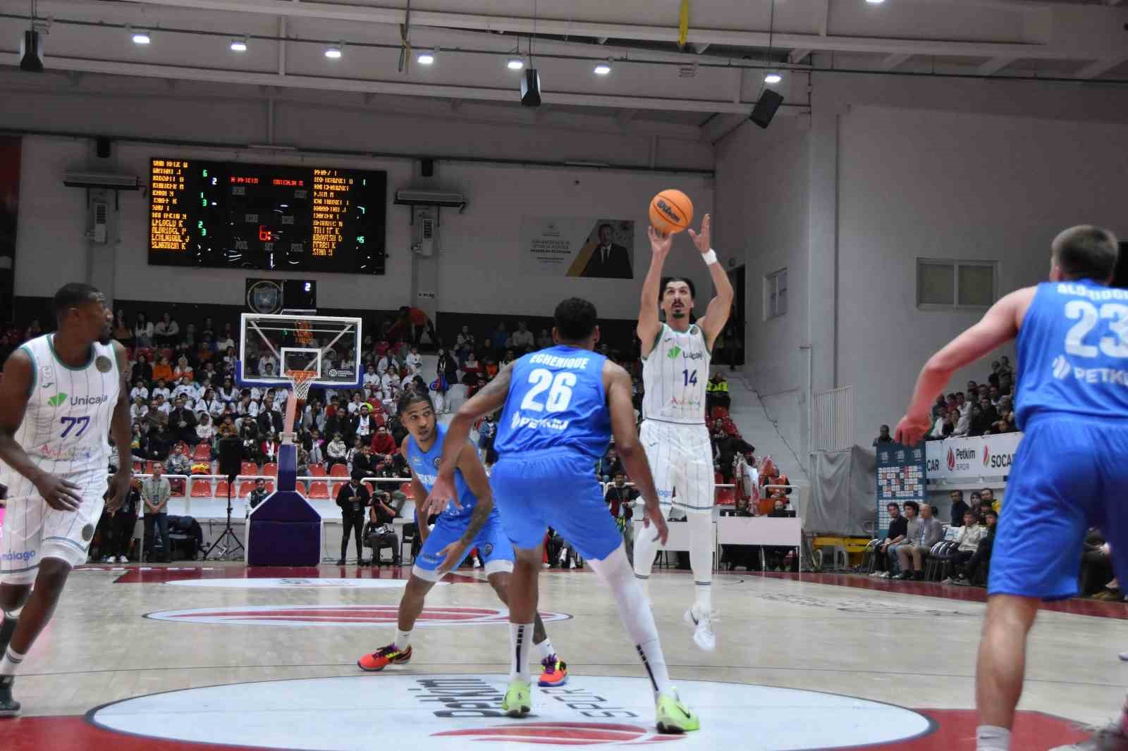 FIBA Şampiyonlar Ligi: Aliağa Petkimspor: 56 - Unicaja: 108
